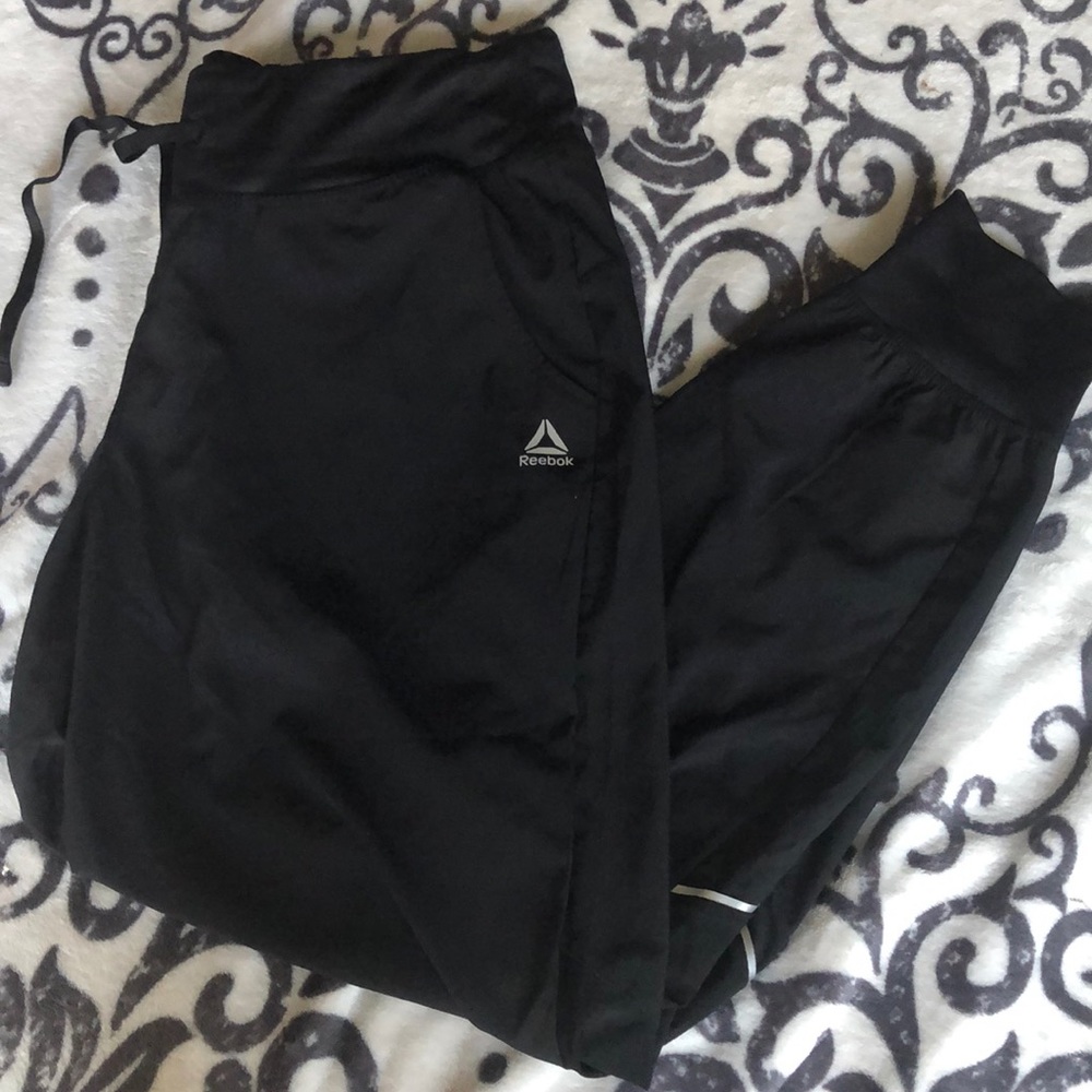 Reebok medium windbreaker pants